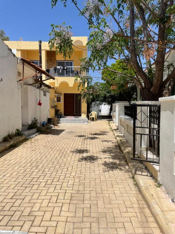 פמגוסטה Betul Guest House מראה חיצוני תמונה