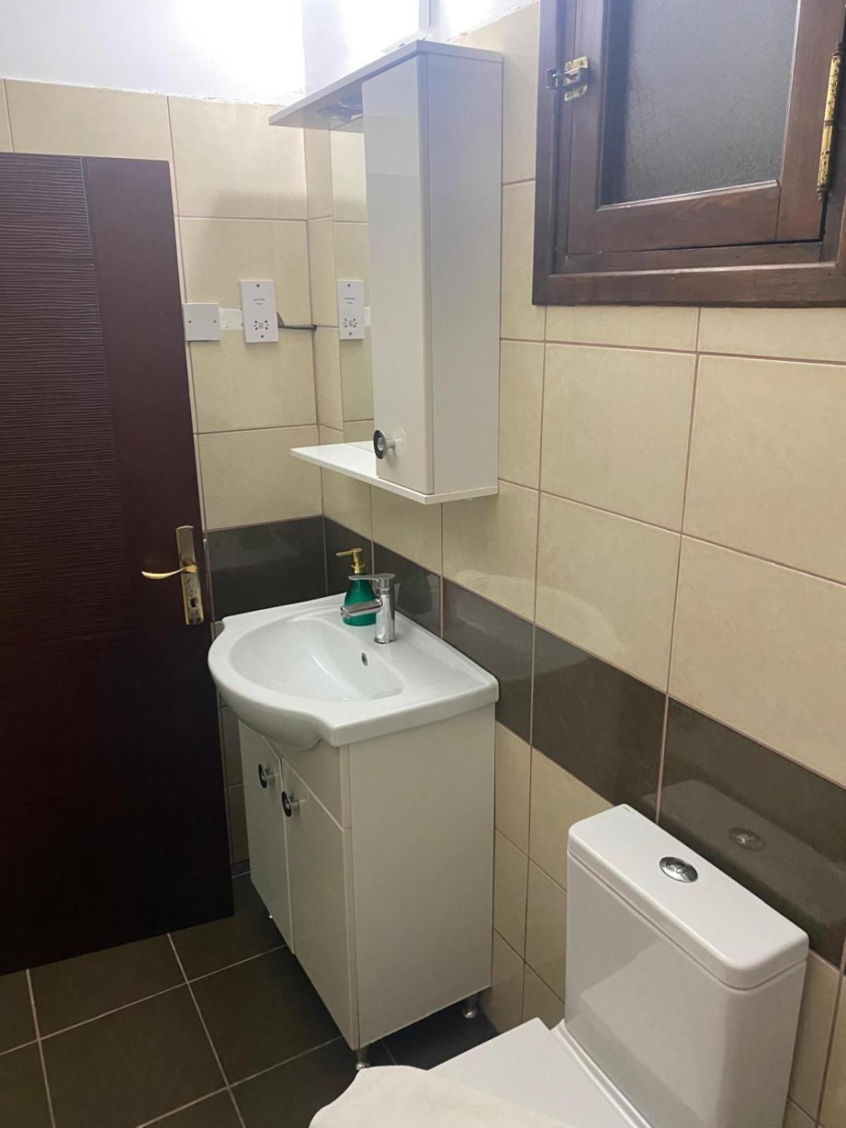 פמגוסטה Betul Guest House מראה חיצוני תמונה